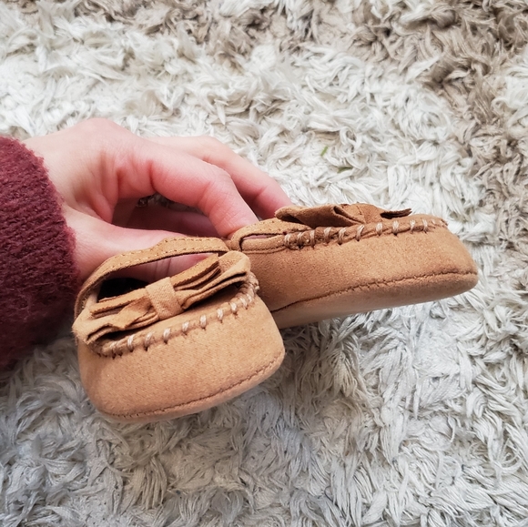 Girls Shoes - Picture 2 of 3